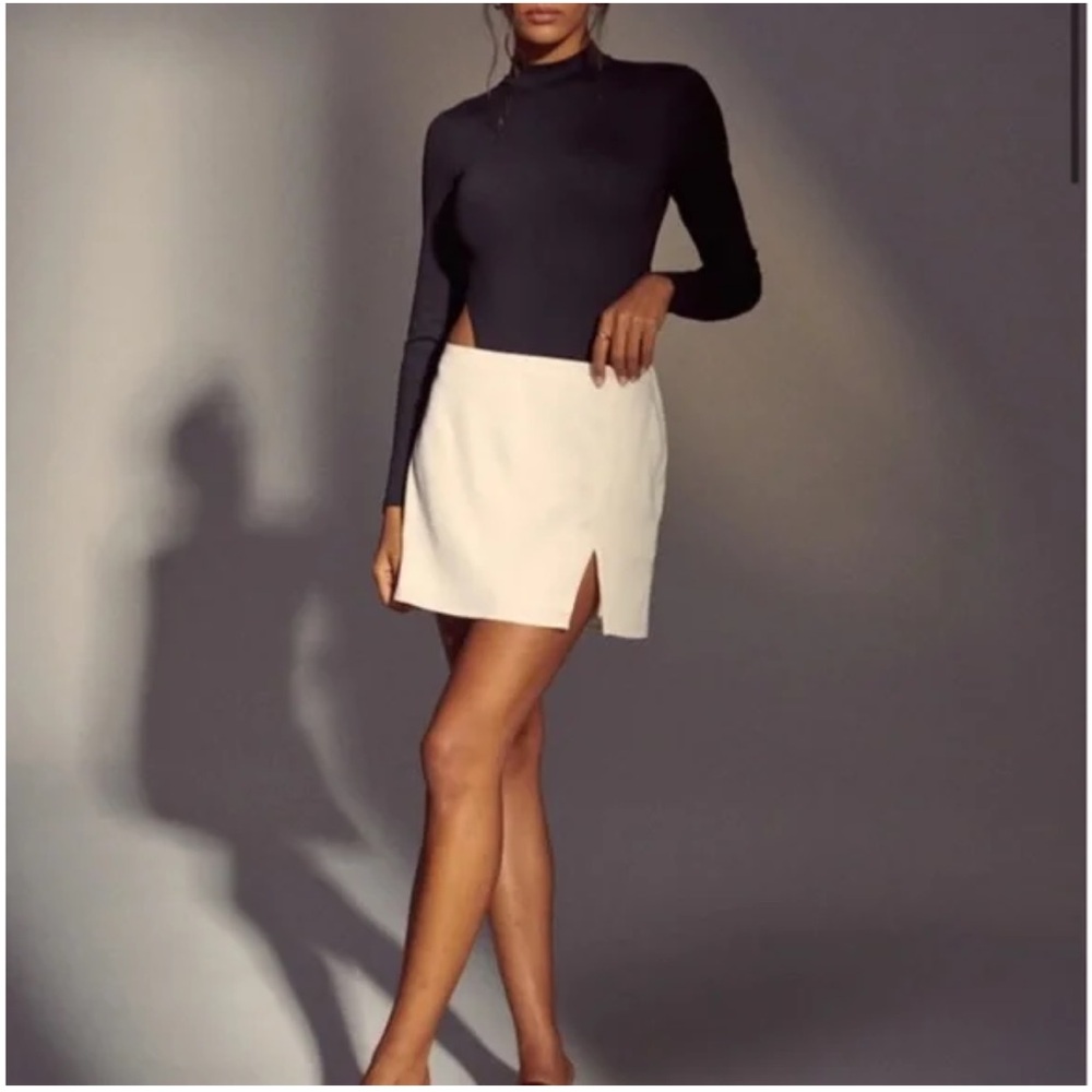 BNWT A&F White Vegan Leather Mini Skirt